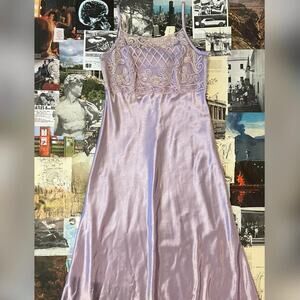 Beautiful vintage maxi dress lilac